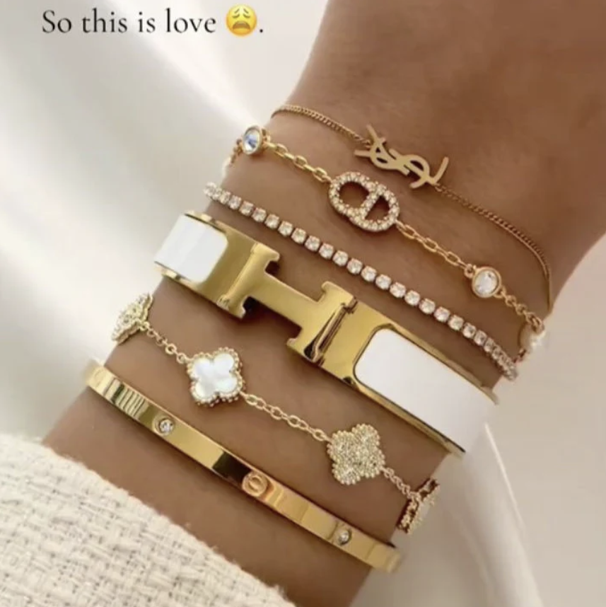 Hermania Bracelet Set
